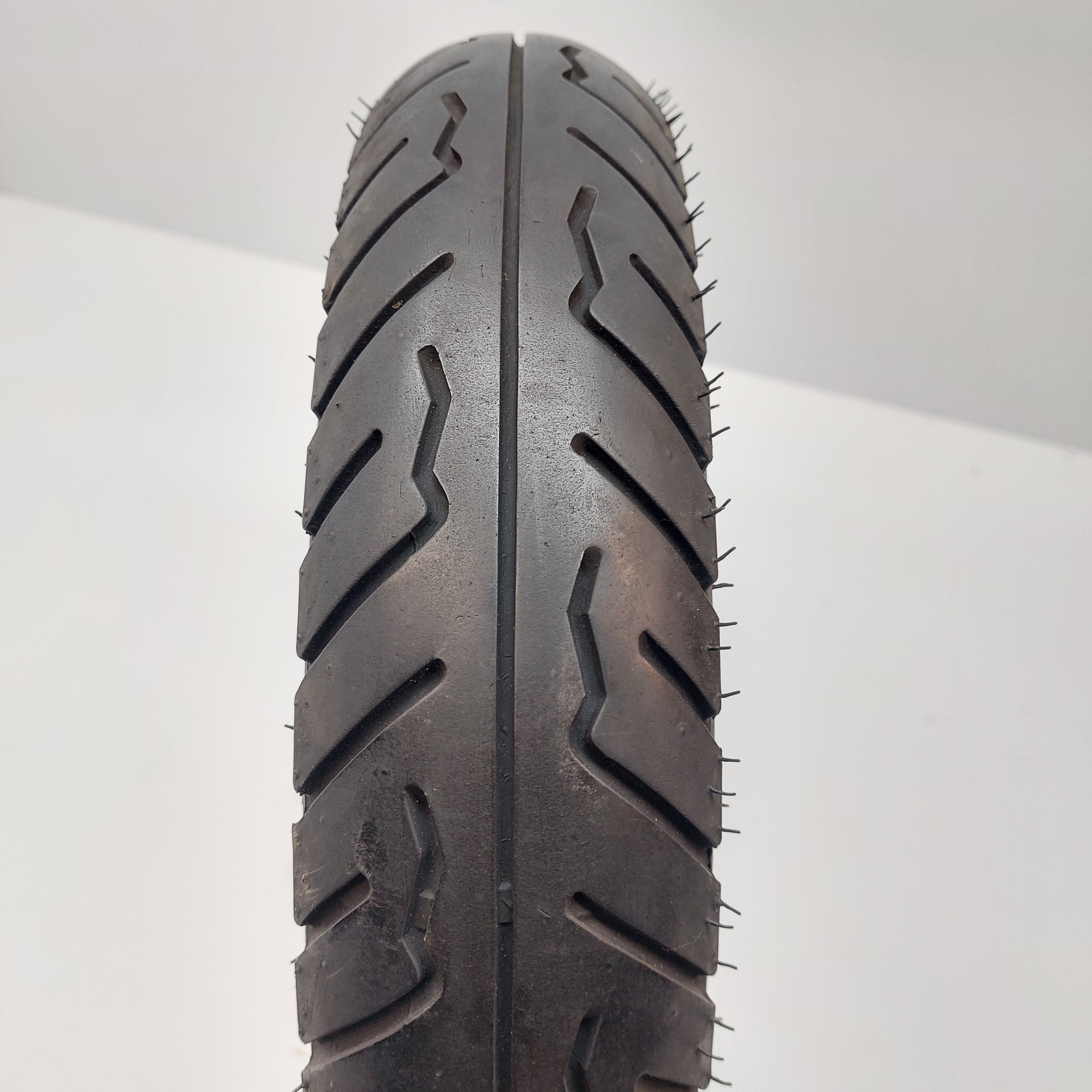 Shinko SR412 3.00-10 Tyre