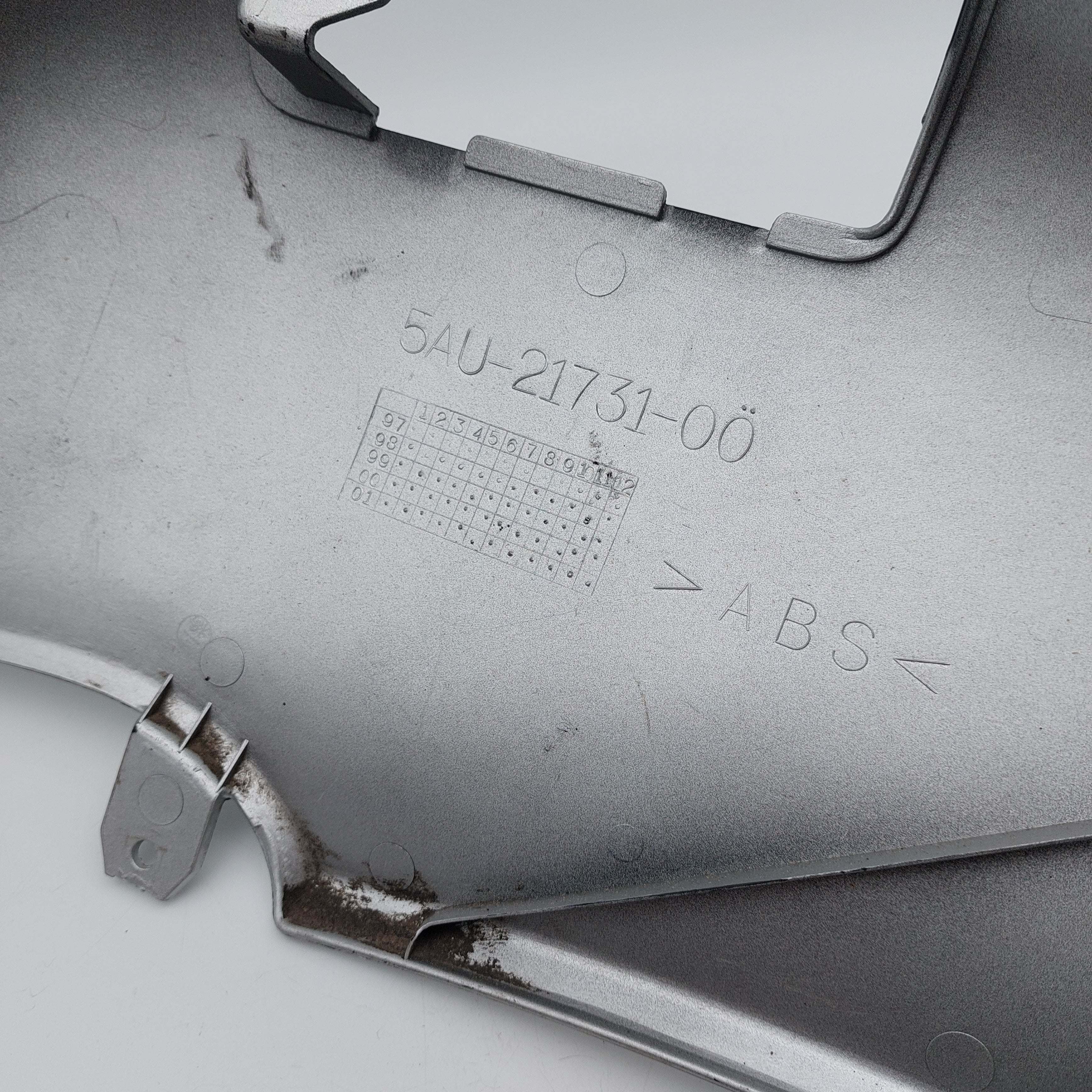 Yamaha Vino RH Rear Side Panel - Silver/Grey