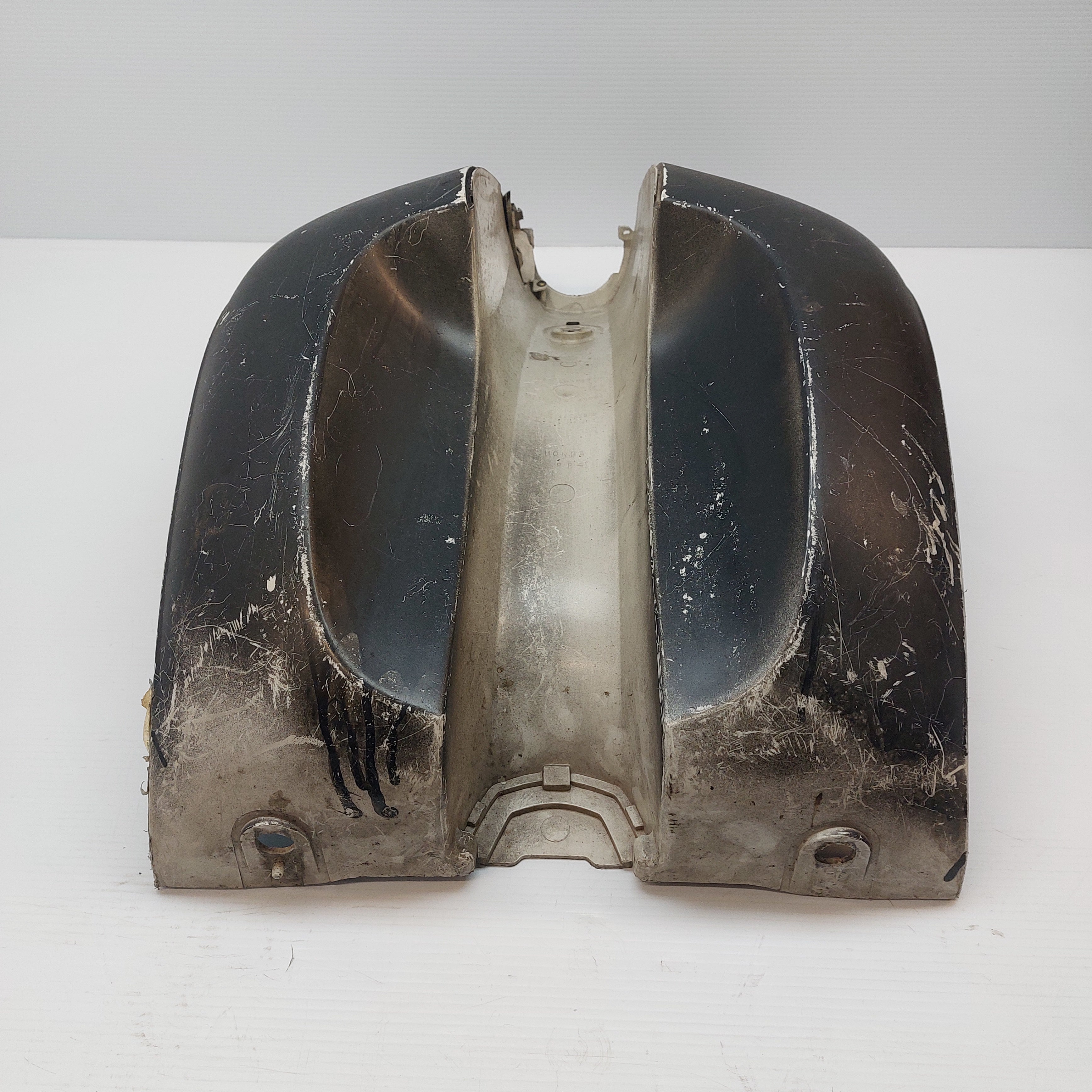 Honda Giorno AF24 Main Front Panel (Leg Shield)