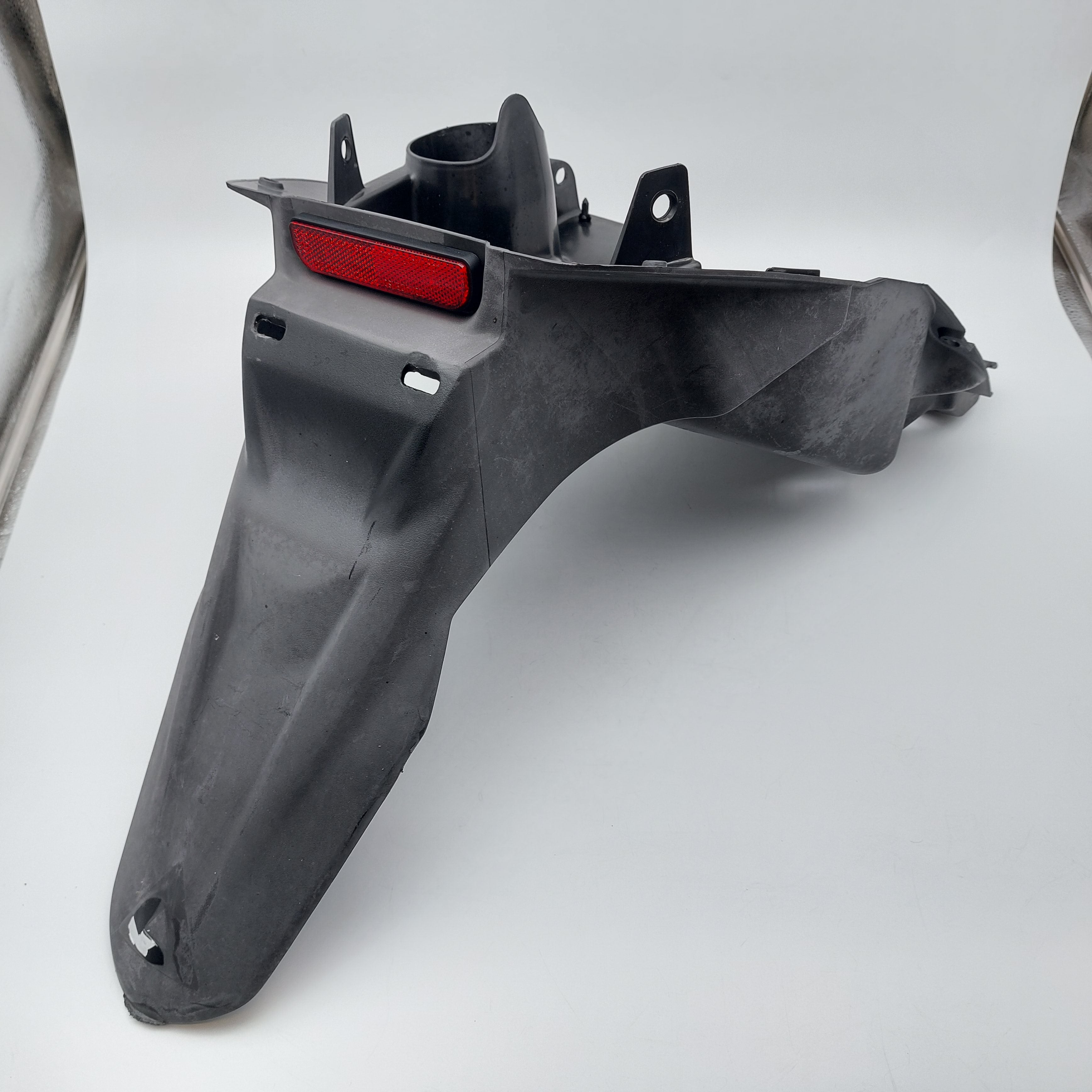 Suzuki V125 Rear Guard Panel (CF4MA)