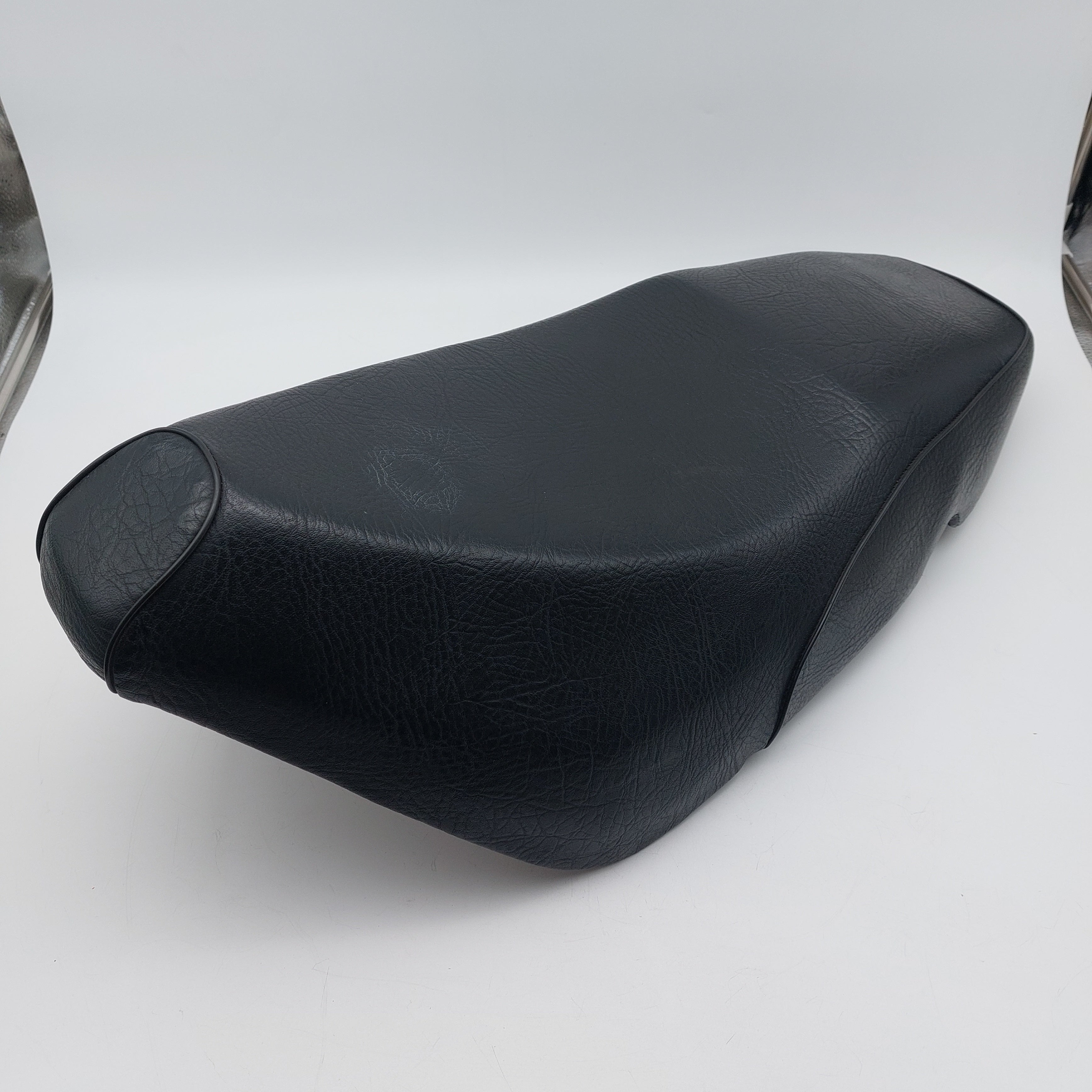 Suzuki SJ50 Seat