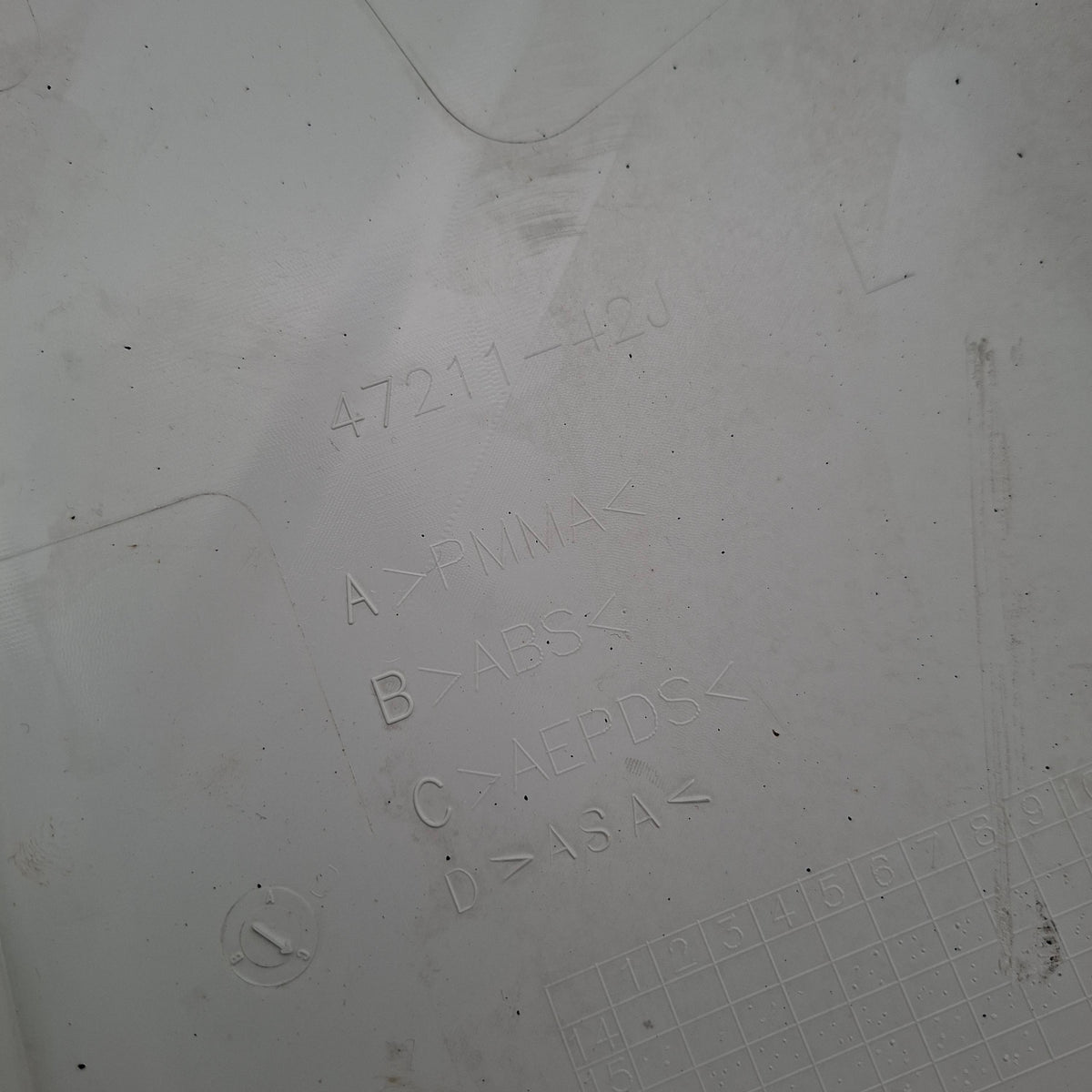 Suzuki UZ50 LH Main Side Panel - White (CA4AA)