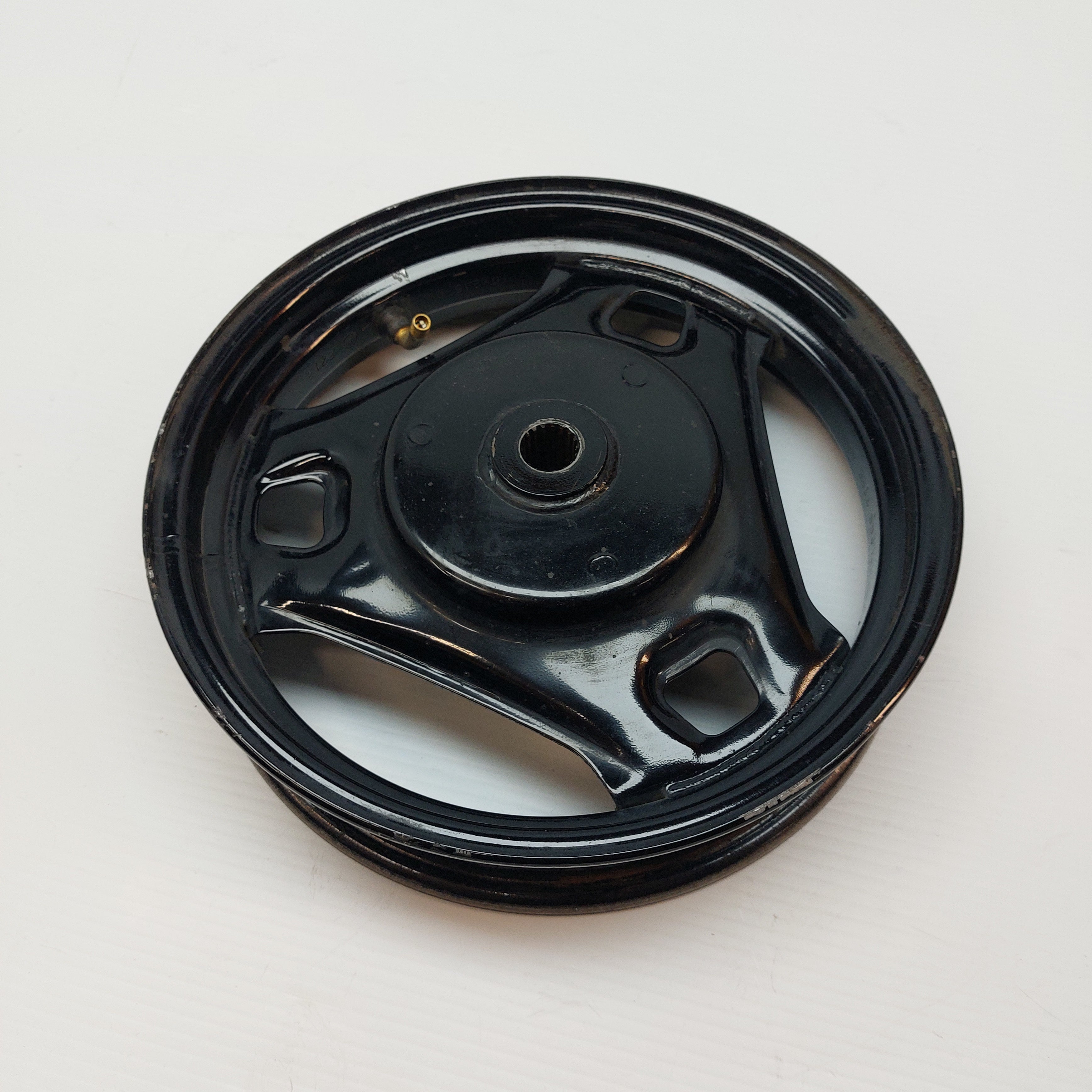 Suzuki UZ50 Rear Wheel / Rim