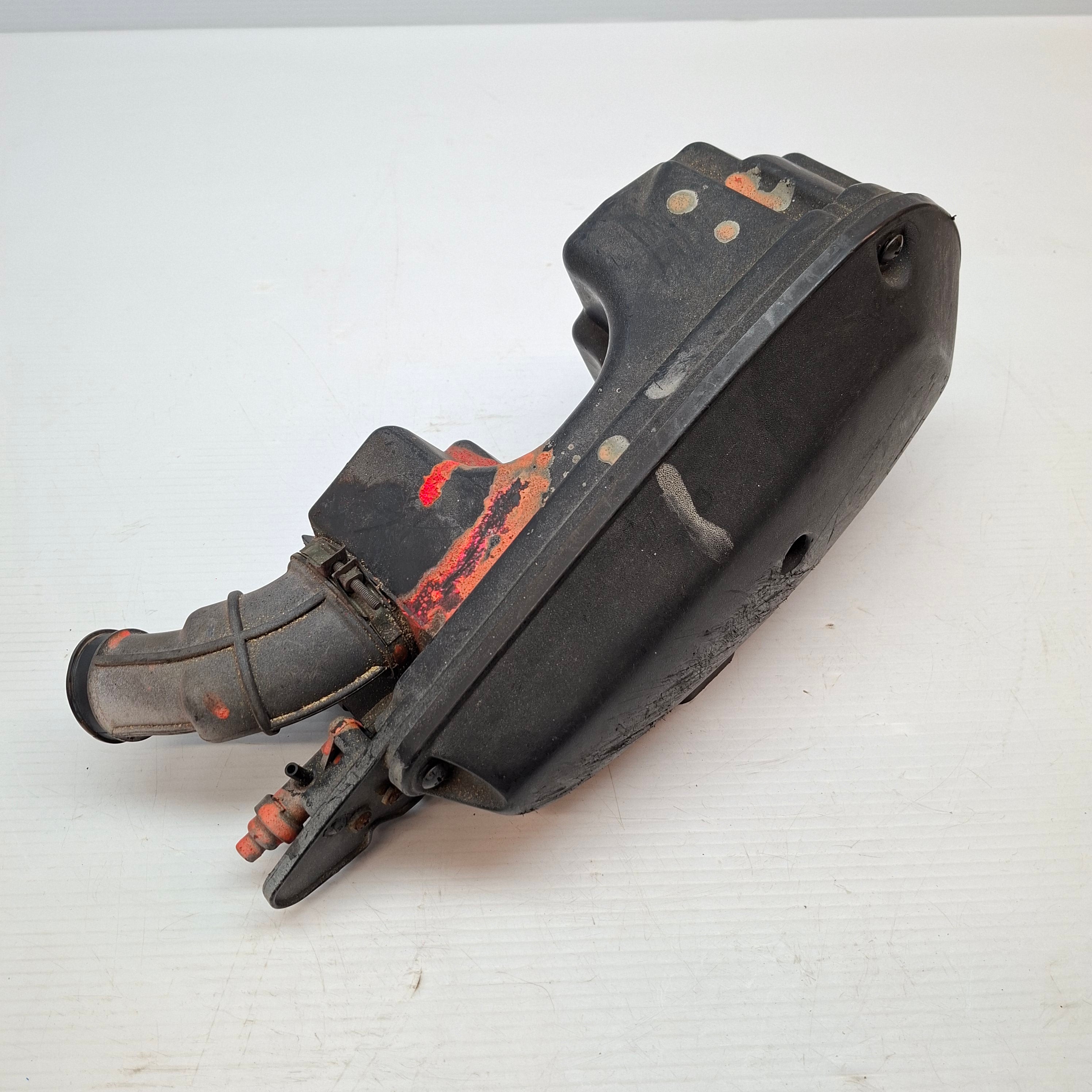 Suzuki AZ50 Air Box