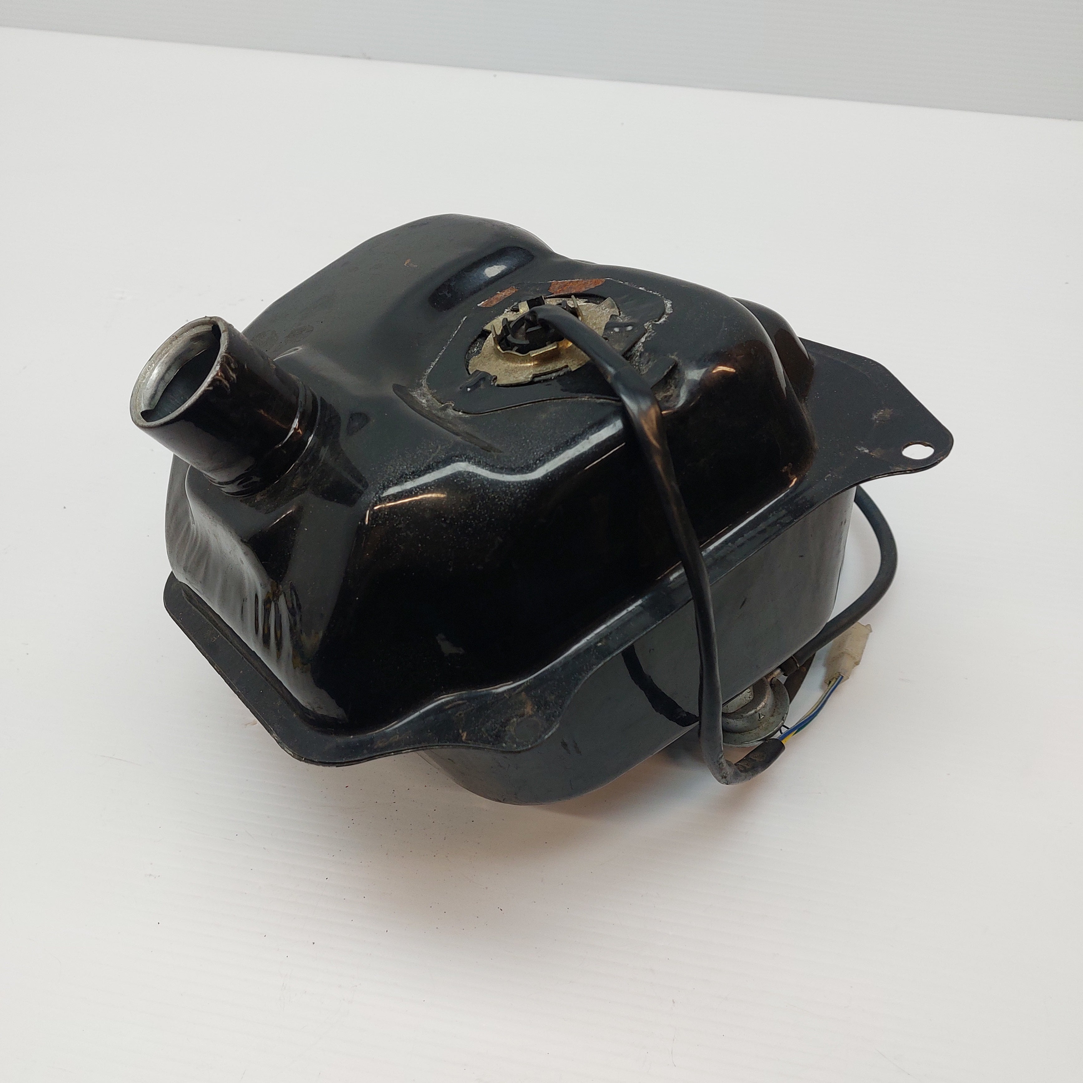TNT Roma Fuel Tank with Sender