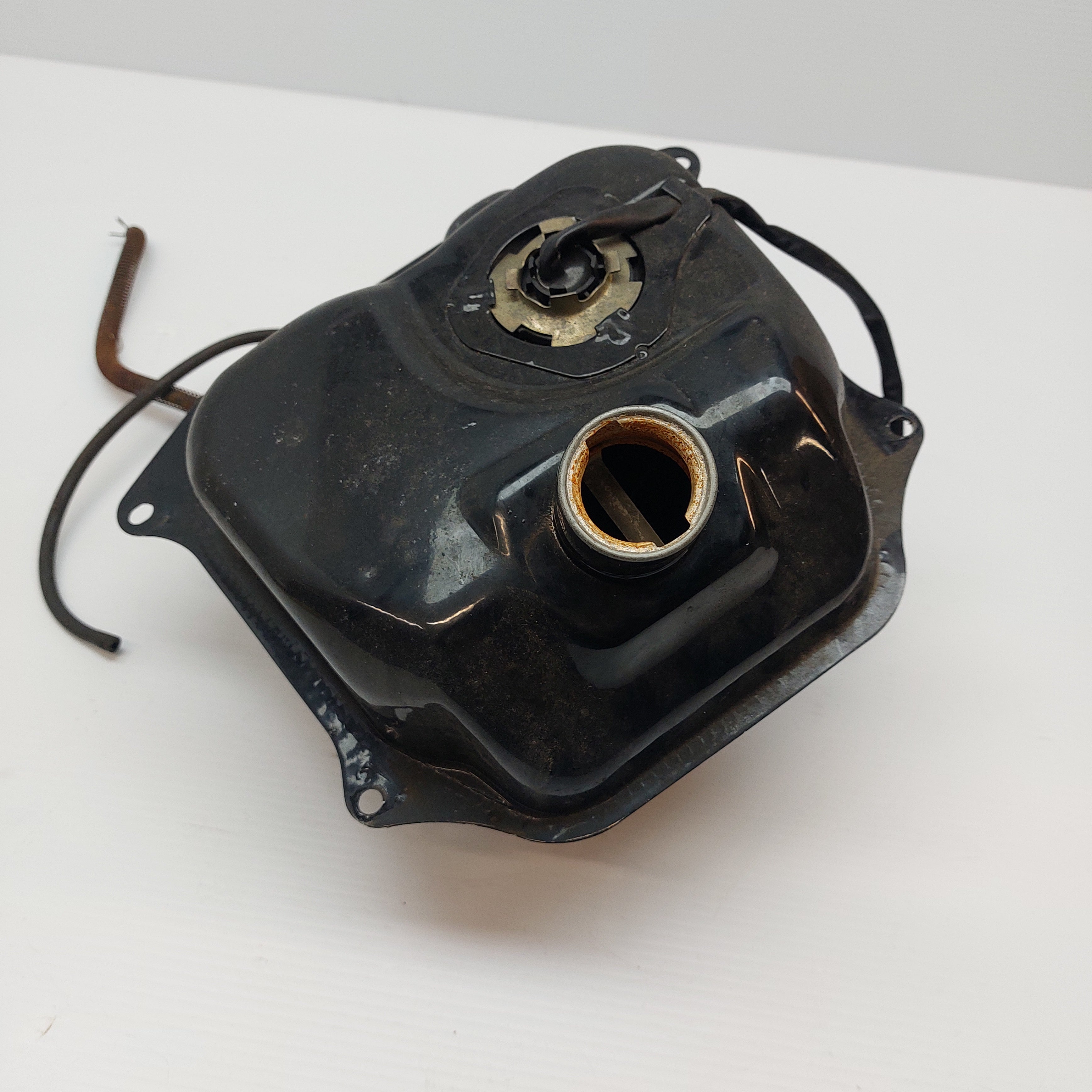 TNT Roma Fuel Tank with Sender