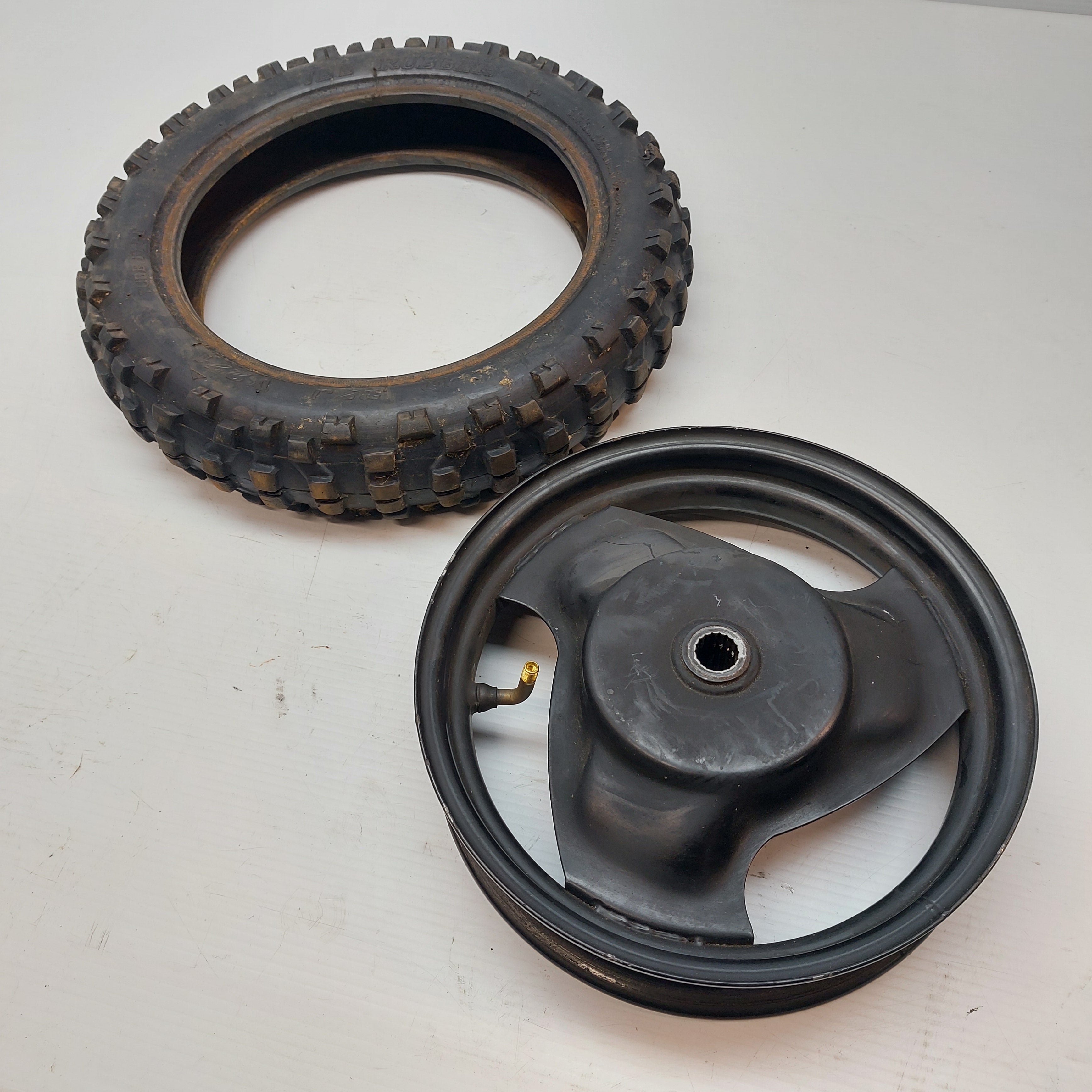 Vmoto Milan Rear Wheel/Rim With Tyre