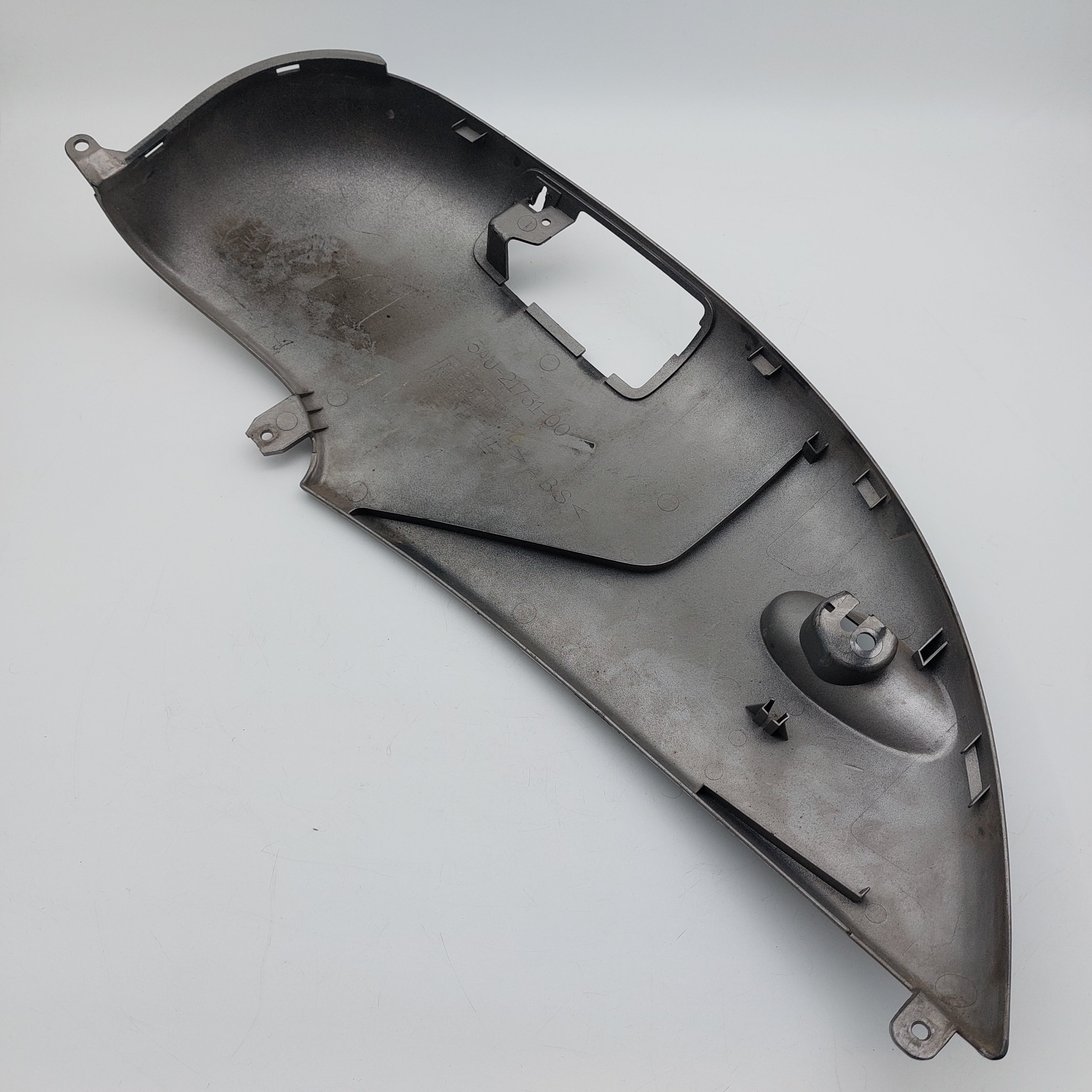 Yamaha Vino RH Rear Side Panel - Silver/Grey